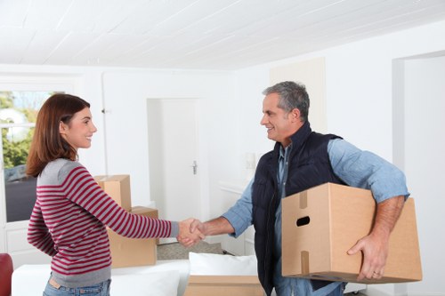 Final closure of a moving service complaint with clear resolution
